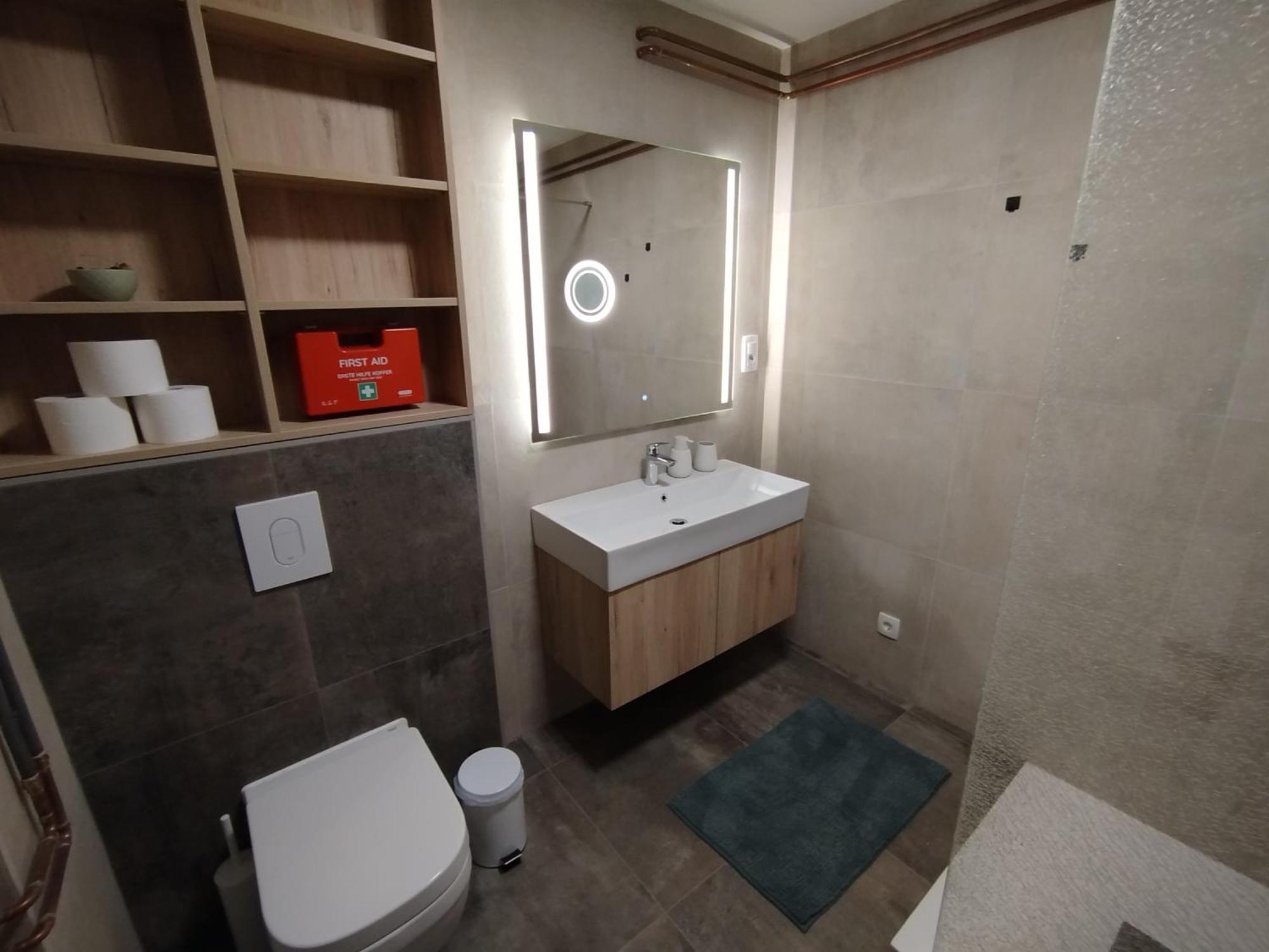 Apartma Mamut 1850 Камнік Екстер'єр фото